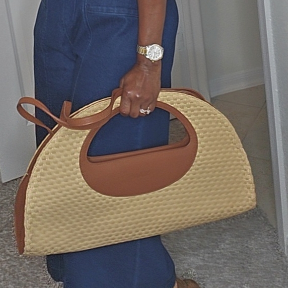 Handbag - Picture 3 of 7